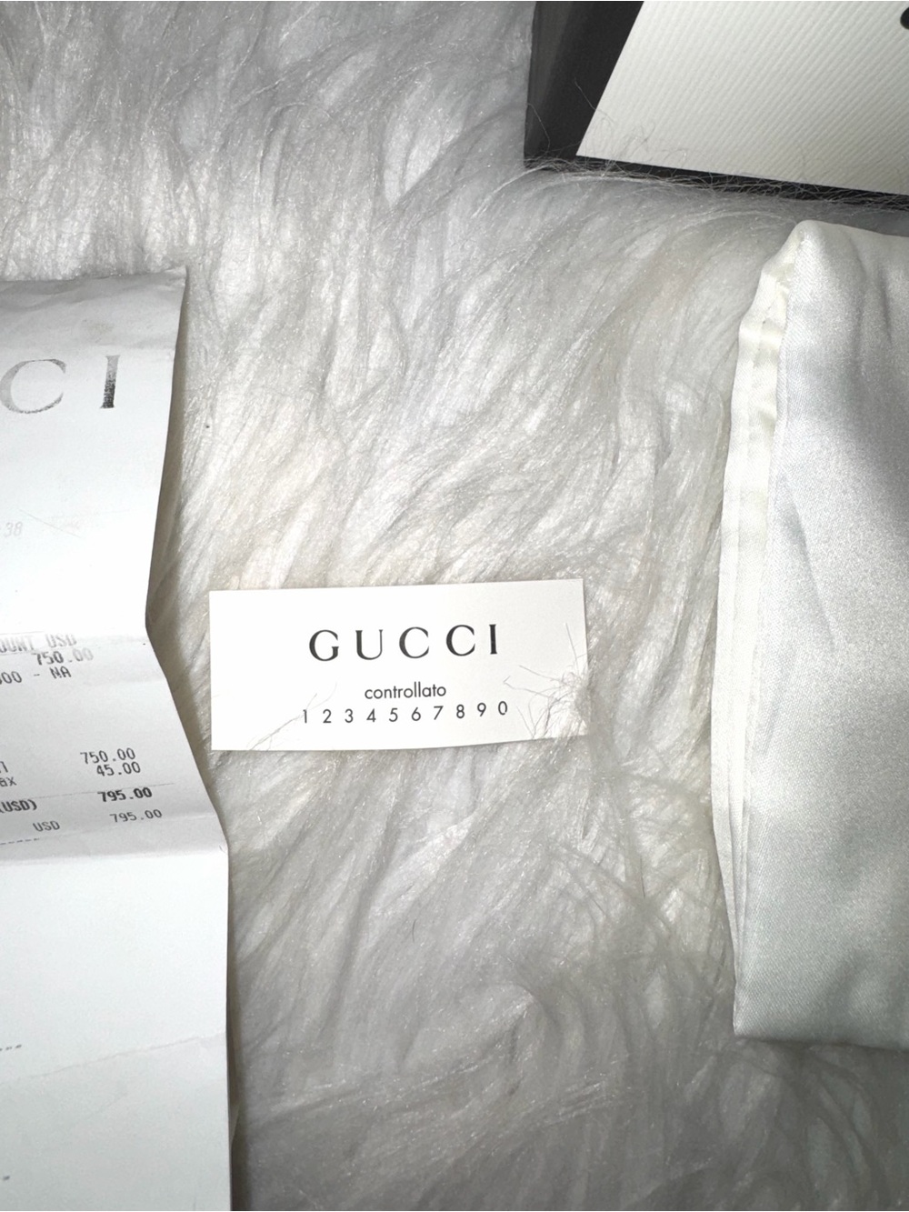Gucci GG Marmont Black Quilted Leather Zip Wallet - Picture 10 of 10